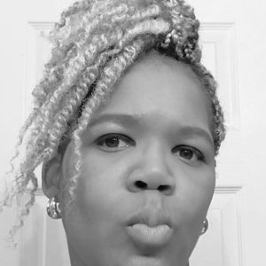 Meet your Posher, Stacey